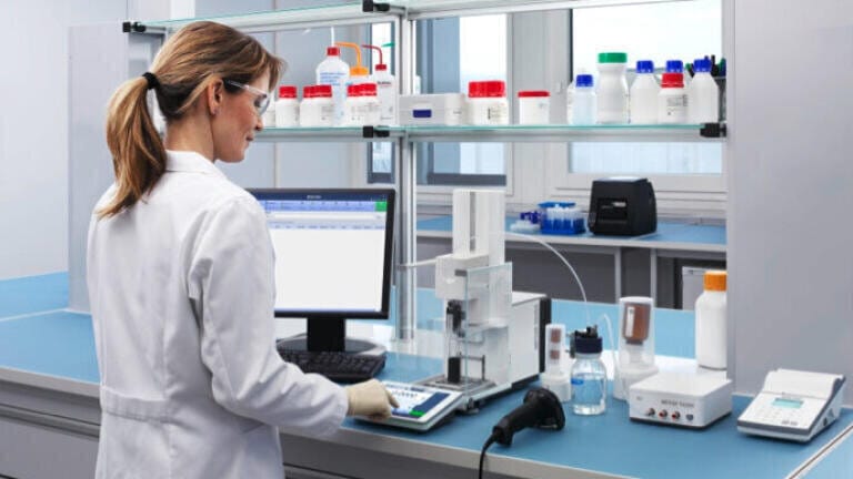 Trust on the winning team of XPR Balances with LabX software to ensure accurate results, full traceability and data integrity