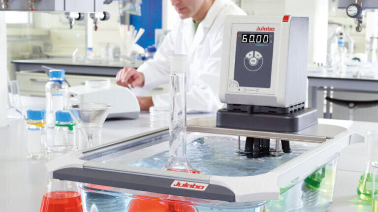 Equipped with all essential core functions, the CORIO circulators are optimised for simple, daily routine work. 