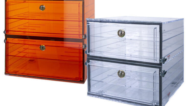 Plas-Labs' Desiccators are designed to protect, store, or assist in transporting critical materials and prevent their contamination. 