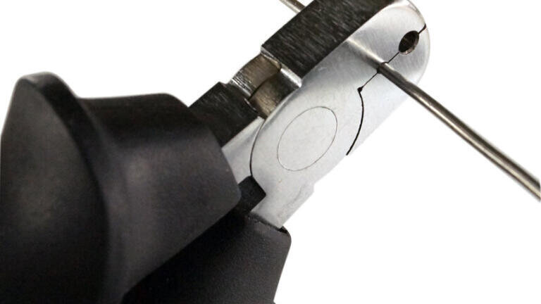 HPLC Tubing Straightener and Pliers