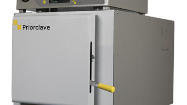 Benchtop Autoclave with More Standard Features