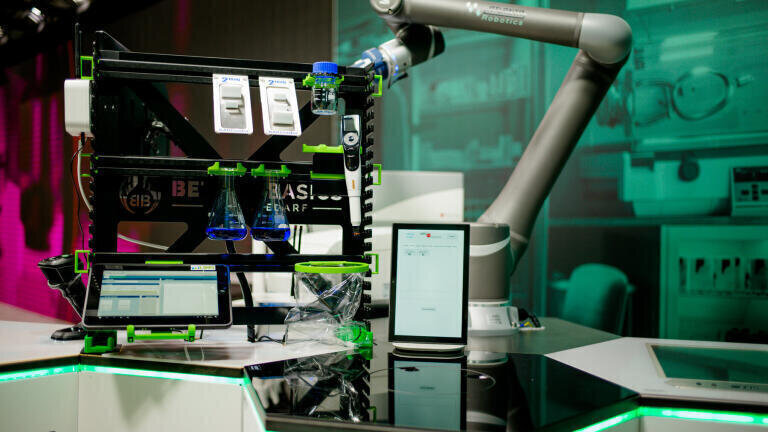Discover the latest products and technology at ACHEMA 2022. copyright: DECHEMA / Markus Püttmann
