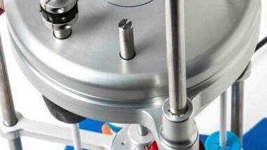 Powerful System Stirs 3 Reactions in Parallel    