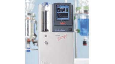 Petite Fleur: Efficient temperature control system for laboratory applications