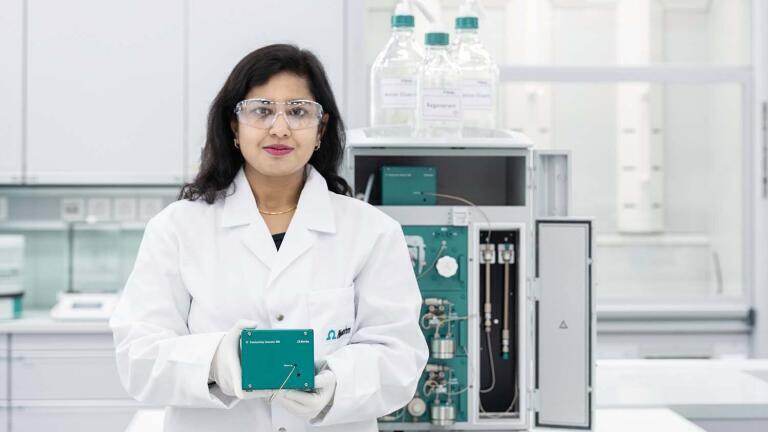 Microbore ion chromatography by Metrohm makes ion chromatography more efficient with shorter chromatograms and eluents savings of up to 70% compared to 4 mm standard bore systems.