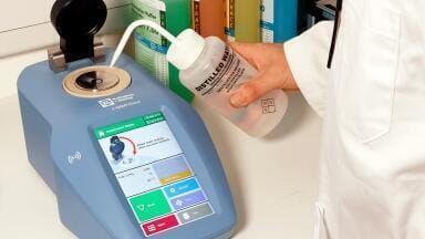 Refractometer series for demanding applications