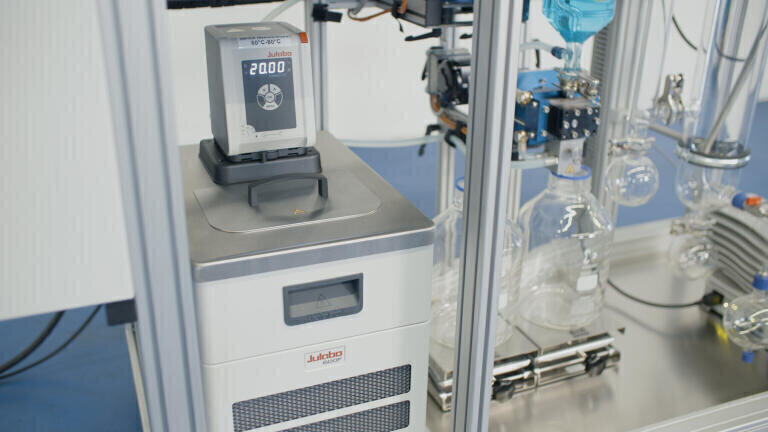 Reducing Thermal Stress in Molecular Distillation for Enhanced Product Quality
