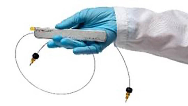 Low-Flow HPLC Columns for Proteomics