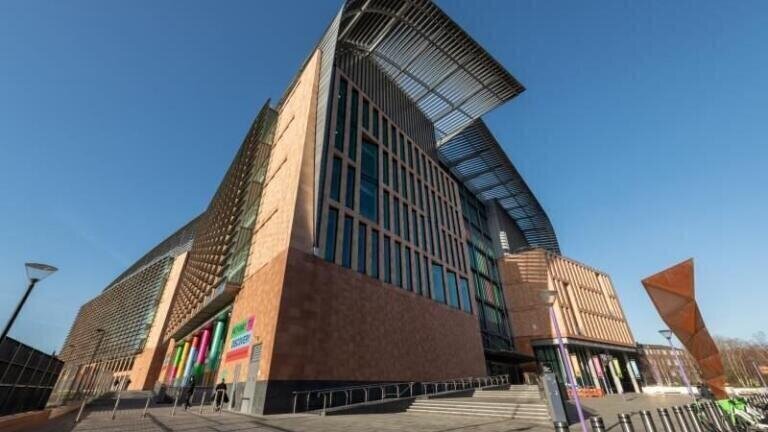 Francis Crick Institute (credit: The Crick )