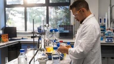 Diving Deep for a Sustainable Solution to Eliminate Single-Use Plastics