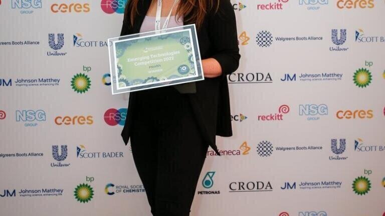 MetalloBio wins The Royal Society of Chemistry Emerging Technologies Award Competition –Health Category, July 2022. CEO Kirsty Smitten receives the award at the RSC presentation (Credit RSC)