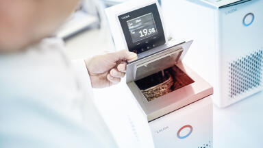 Reliable temperature control from -50 to 200 °C in the laboratory and in production processes
