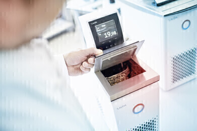 Reliable temperature control from -50 to 200 °C in the laboratory and in production processes