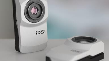 Industrial-grade webcam for laboratory and medical applications