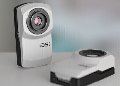 Industrial-grade webcam for laboratory and medical applications