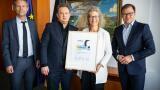 Business Award recognises Outstanding Achievement