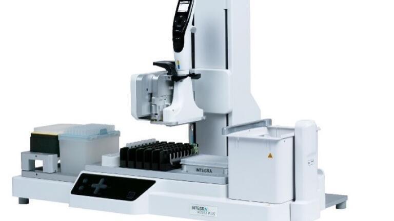 The D-ONE single channel pipetting module on the ASSIST PLUS pipetting robot