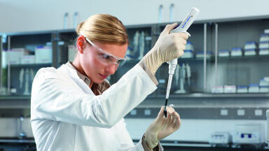 Leading the Way in Sustainable Science: First Electronic Pipette Awarded ACT Label