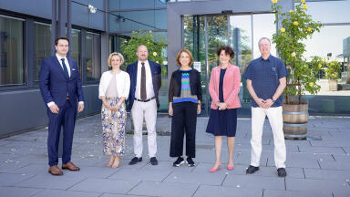 Minister gains insight into EMBL Research Programme