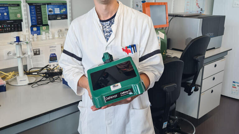 Michiel Schrijen from Wageningen University, with the Green CellDrop
