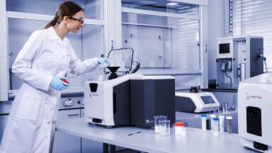 Monitoring Size and Shape of Abrasive Materials with Dynamic Image Analysis
