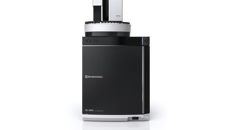 Compact GC combines power and precision