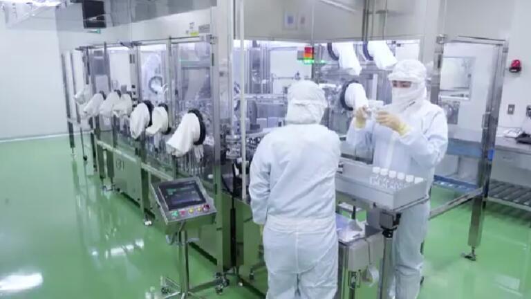 Large scale cell therapy manufacturing.