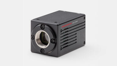 High-resolution InGaAs camera with small pixels and low readout noise