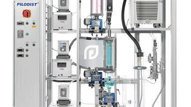 Minimising thermal stress in molecular distillation