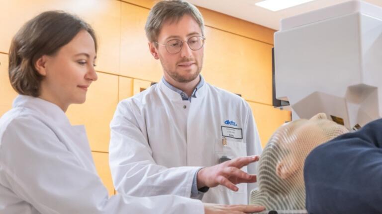 Small CERN detector could help radiotherapy precision of head tumours