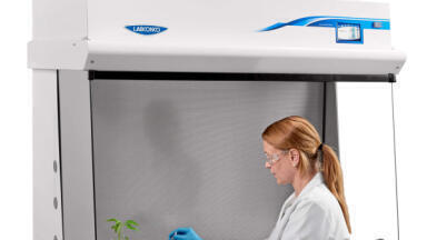 Innovative clean bench advances laminar flow technology