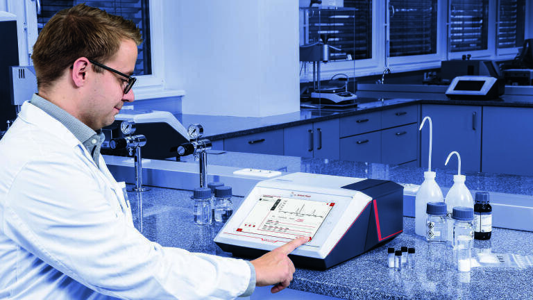 The Cora 5001 Raman Spectrometer.