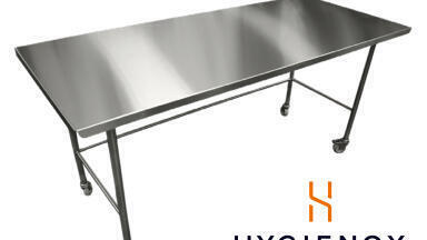 Advanced cleanroom furniture for pharmaceutical environments