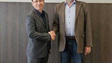 Strategic partnership to expand photonics solutions in Singapore