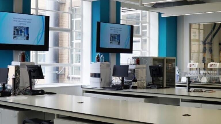New pharmacy labs (Credit: Aston University