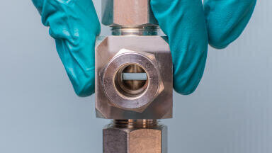 New flow cell enhances in-line liquid analysis for process control