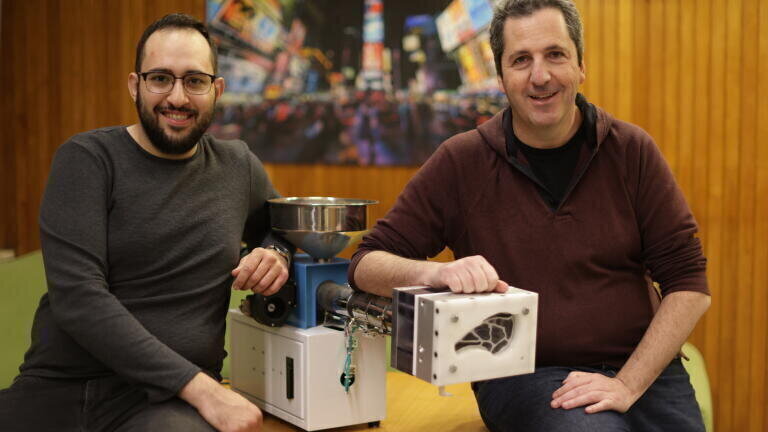 The Israeli Palestinian team at the Hebrew University of Jerusalem, [from left] Dr. Mohammad Ghosheh and Professor Yaakov Nahmias. Picture: Hebrew University