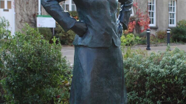 A statue of Henrietta Lacks at Bristol-University, in the UK. Credit: Wikimedia Commons
