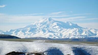 Secrets of Mount Elbrus: potential for terrestrial biogenic markers in ice cores to be used as proxies