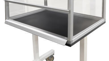 Vented demonstration hood for classroom use