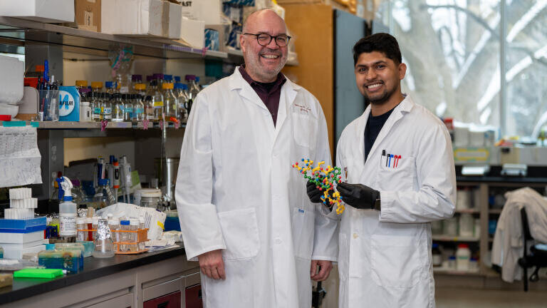 Antibacterial compound found: McMaster team discovers wholly new class of antibiotics