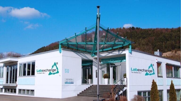 Labexchange: Sustainable and certified laboratory equipment