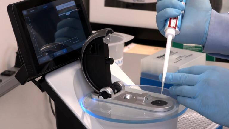 Compact dual-mode system for optimised qPCR quantification