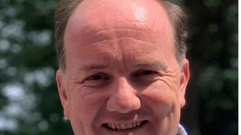 Dr Dafydd Owen.