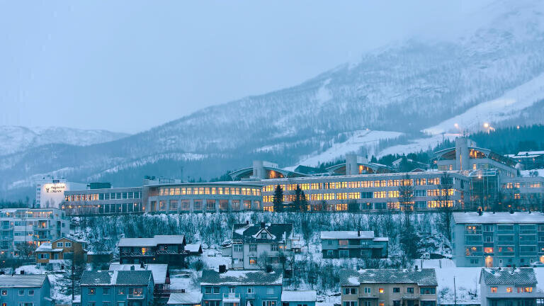 Narvik campus of UiT The Arctic University of Norway. Credit: Wikimedia Commons.