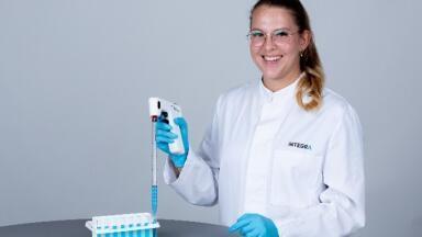 Ergonomic solution transforms serological pipetting
