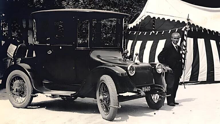 The Detroit car powered by Genzo Shimadzu Jr.’s own batteries.