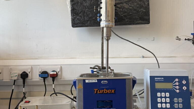 Prototype ultrasound device. Credit: University of Glasgow