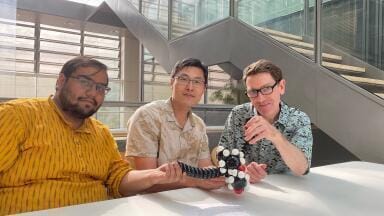 UK research team synthesises stable cyclocarbon allotrope at room temperature; first time since 1990