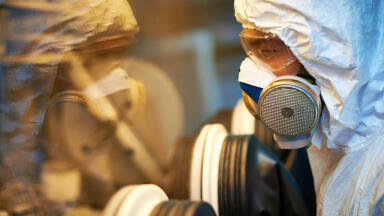 Why Isolators Are Essential in Biotech and Pharmaceutical Manufacturing